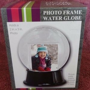 Photo Frame Water Globe Holds 2" X 3"